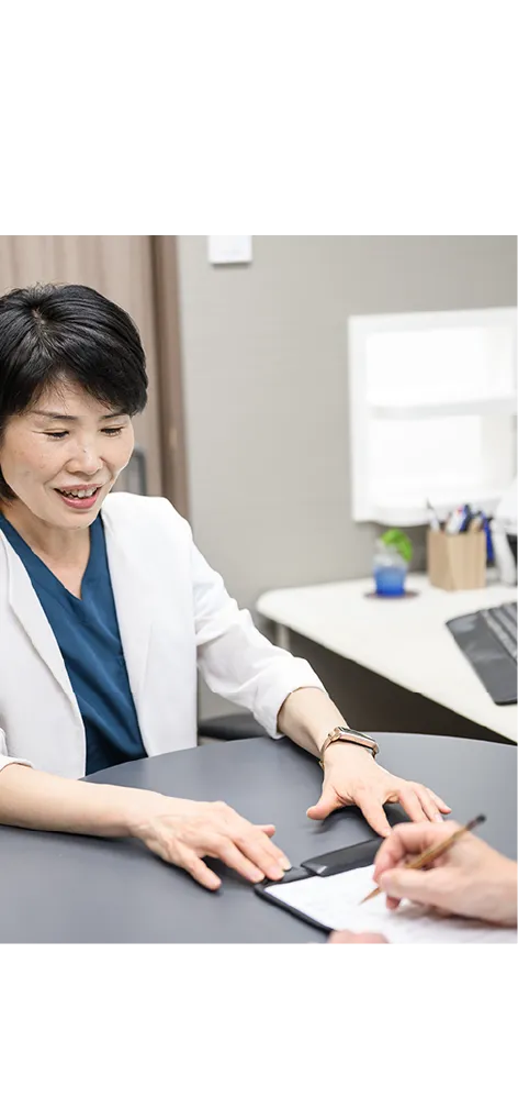 医師と患者の相談風景